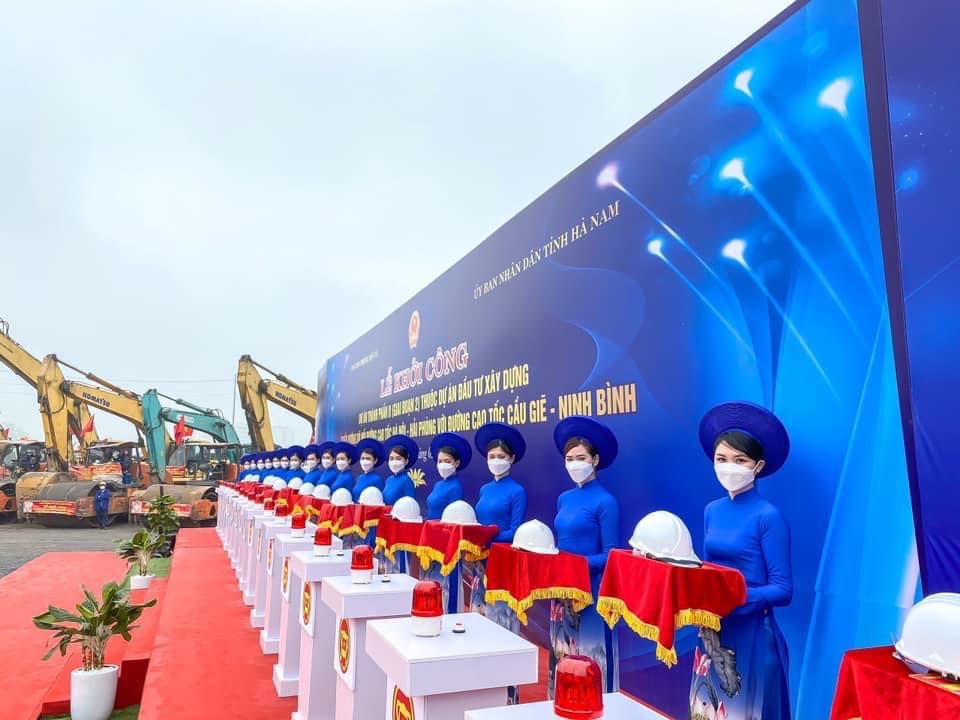Cung cấp nhân sự tổ chức sự kiện tại Hà Nội